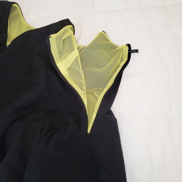 Andrew Marc black dress neon lime lining open back - Picture 9 of 11